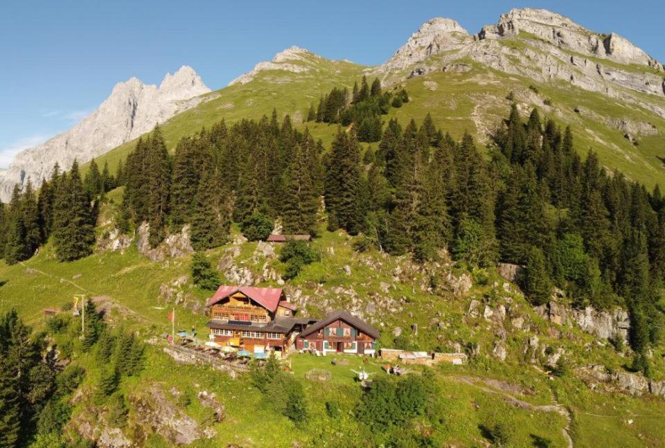 施特歇尔贝格 Berggasthaus Tschingelhorn酒店 外观 照片